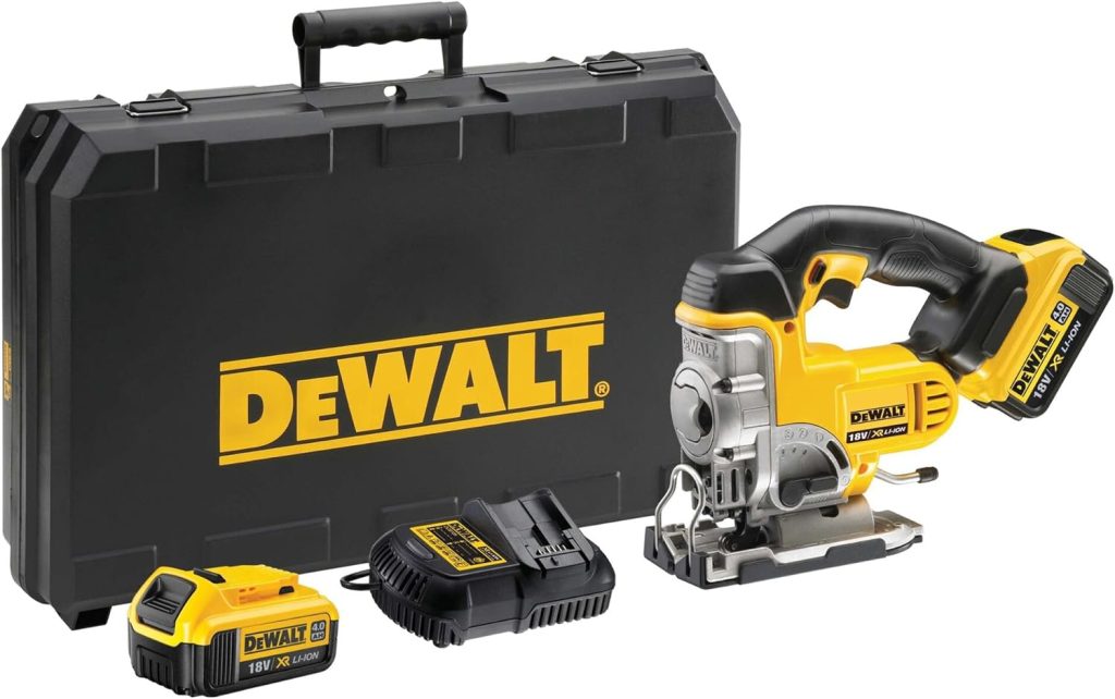 DeWalt DCS331M2-QW 18V - XR LI-ION - Sierra de Calar XR 18V Li-Ion 4,0Ah con maletín           [Clase de eficiencia energética A+]