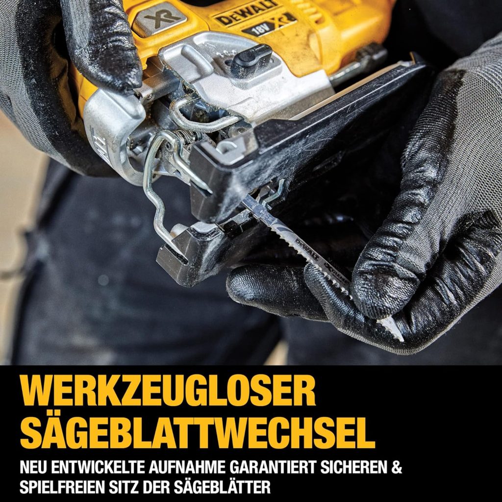 DEWALT DCS335NT-XJ, Sierra de calar sin escobillas 18V XR, Incluye maletín TSTAK, 3200cps/min, Corte madera 135mm /Acero 10mm, No incluye batería ni cargador